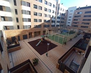 Terrassa de Pis en venda en  Logroño amb Calefacció, Traster i Piscina comunitària