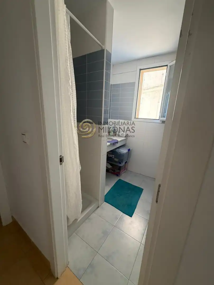 Bathroom of Apartments for sale in Benidorm  with Private garden, Terrace and Storage room