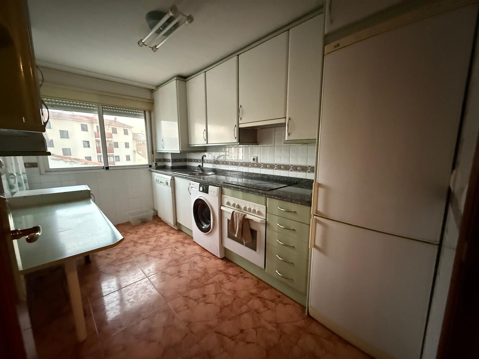 Kitchen of Flat for sale in Peñaranda de Bracamonte  with Heating