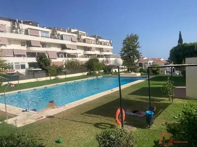 Piscina de Piso en venta en Rincón de la Victoria con Aire acondicionado, Terraza y Piscina comunitaria