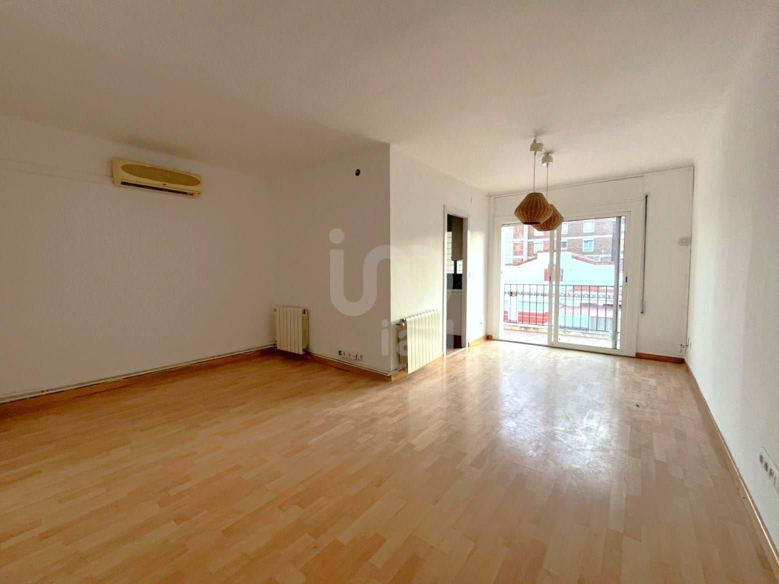 Living room of Flat for sale in Mataró  with Air Conditioner and Heating
