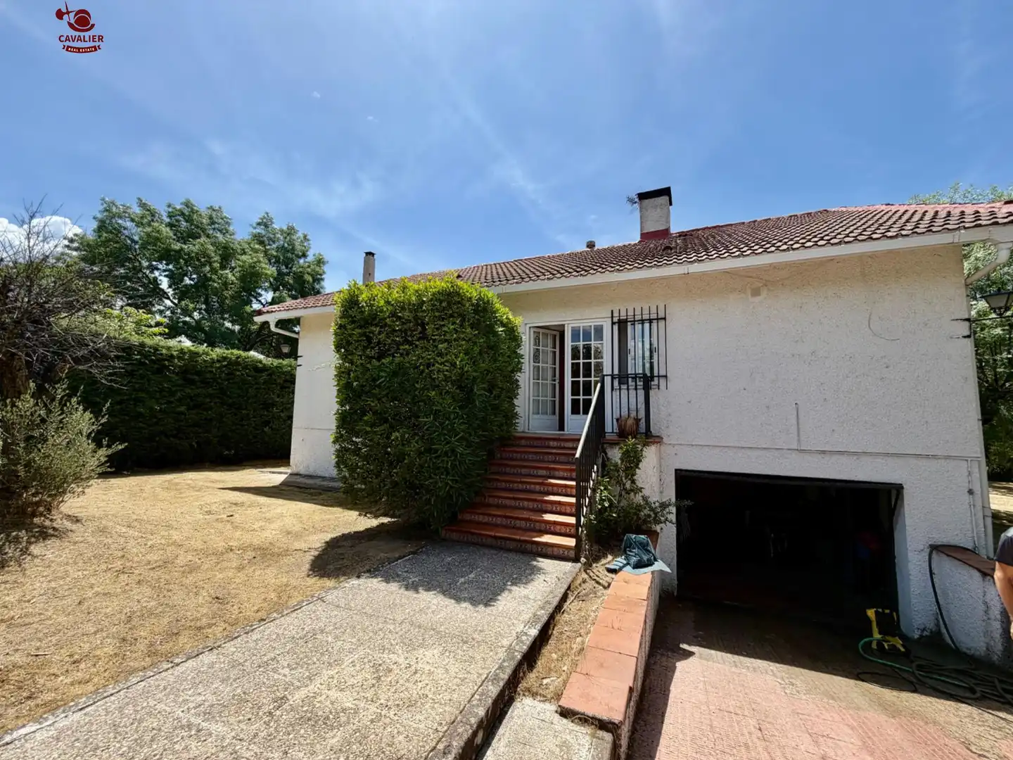 Vista exterior de Casa o xalet en venda en Guadarrama amb Calefacció, Jardí privat i Terrassa