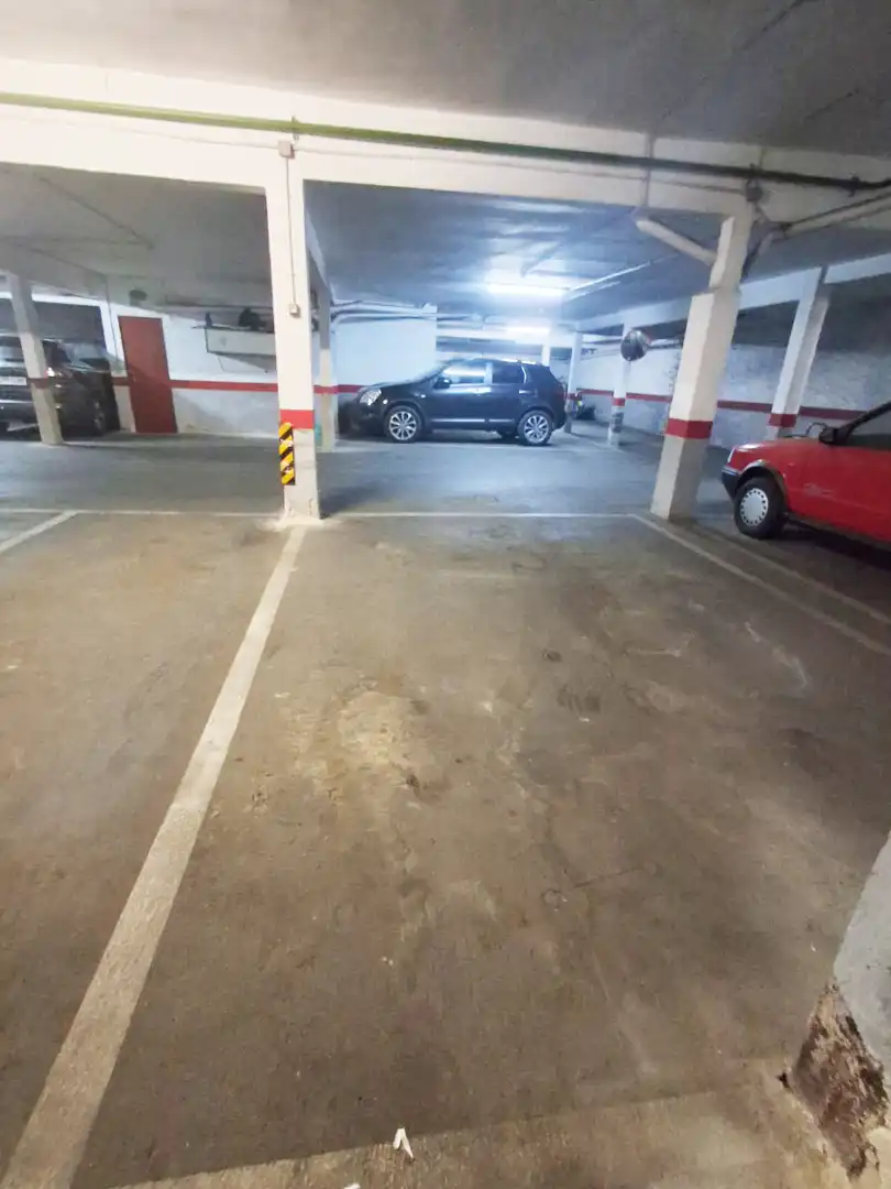 Parkplatz von Garage zur Miete in Sants - Montjuïc