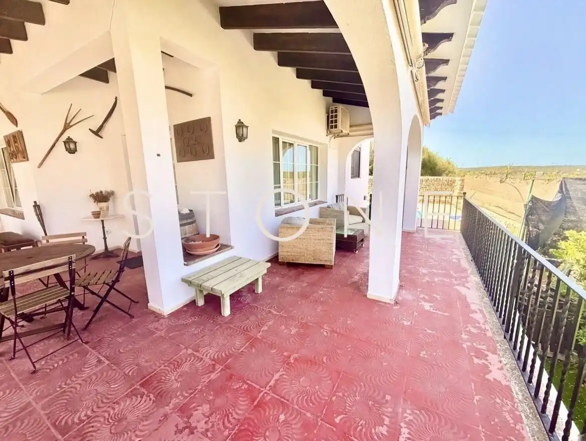 Casa amb piscina en venda a Es Castell poble, imagen 3