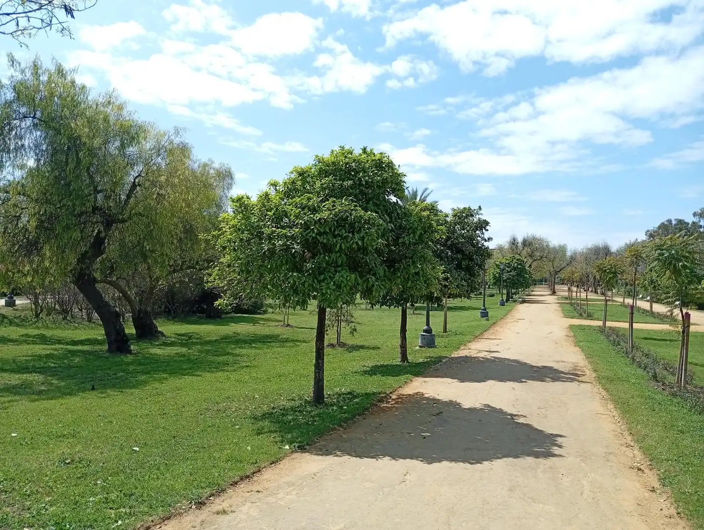 Außenansicht von Wohnung zur Miete in Sevilla mit Klimaanlage, Terrasse und Möbliert