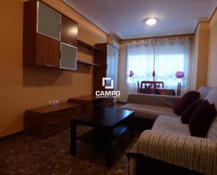 Sala d'estar de Pis de lloguer en  Albacete Capital amb Calefacció, Traster i Moblat