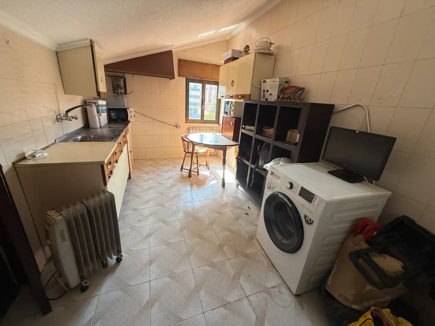 Cuina de Casa o xalet en venda en Corvera de Asturias amb Calefacció, Jardí privat i Parquet