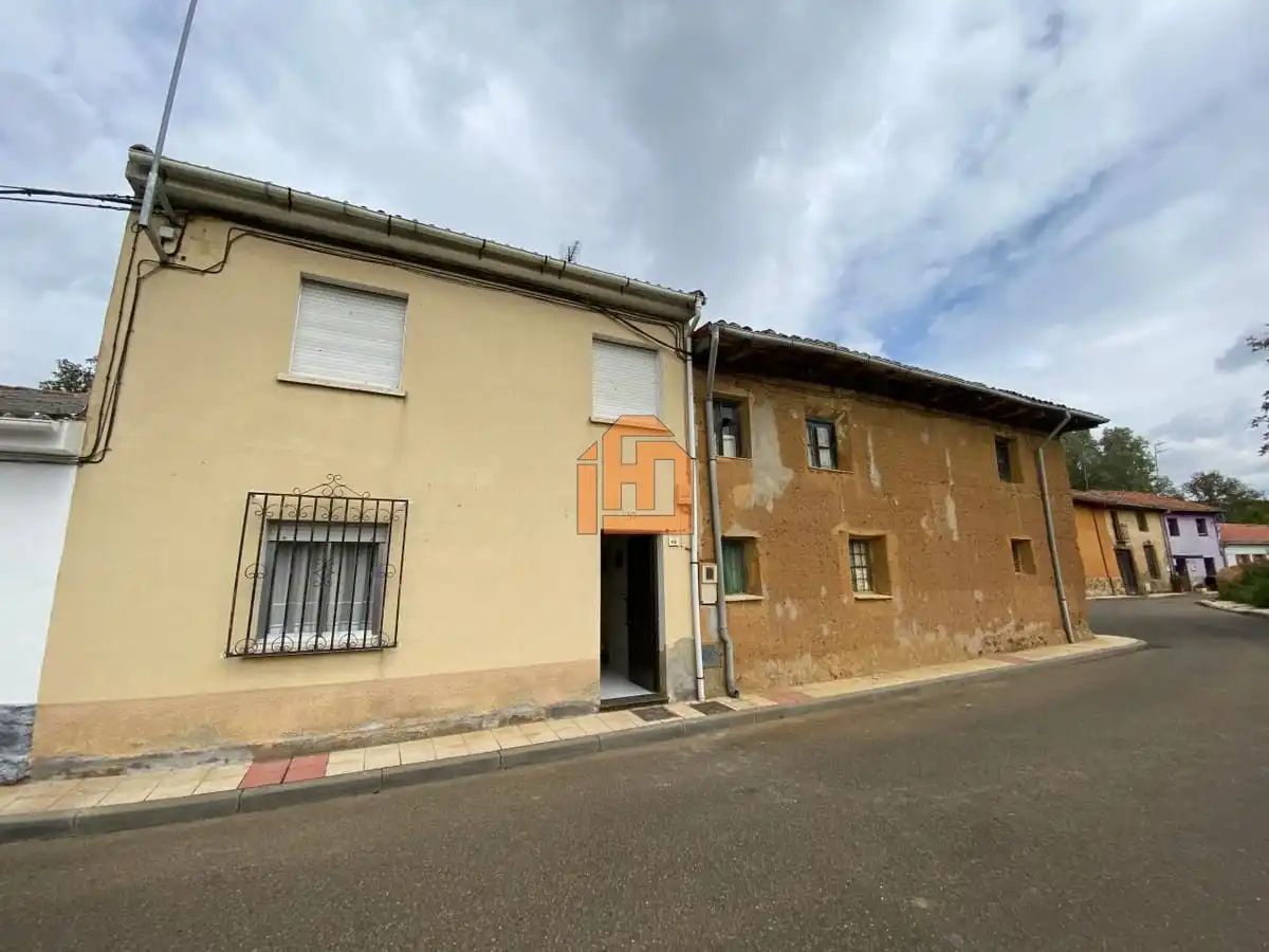Casa en venta en Calle Medio