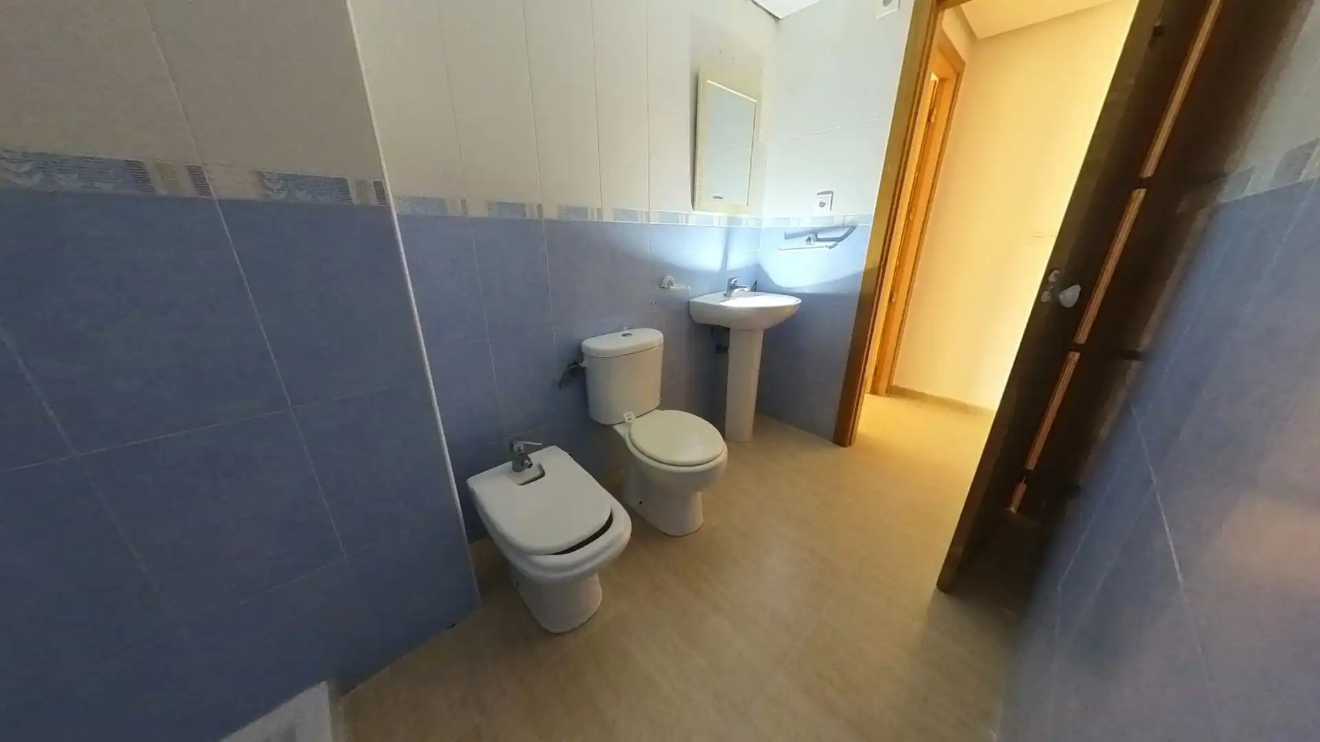 Baño de Piso en venta en Murcia con Trastero y Balcón