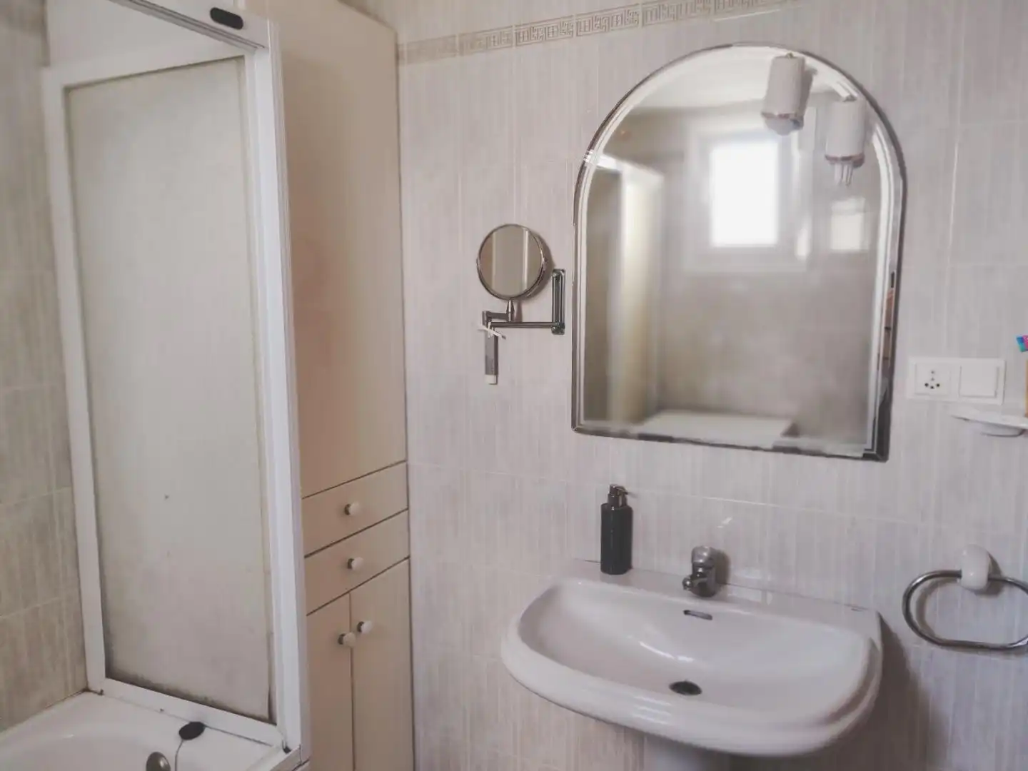Baño de Casa adosada de alquiler en Oliva con Aire acondicionado, Calefacción y Terraza