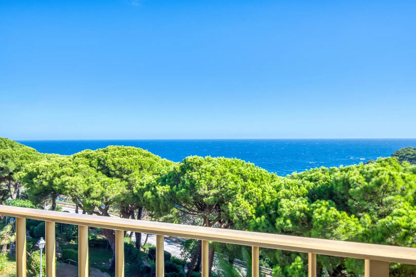 Jardín de Piso en venta en Sant Feliu de Guíxols con Calefacción, Terraza y Horno