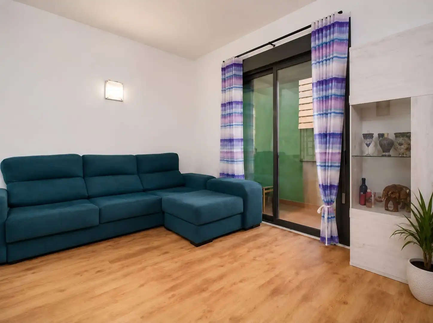 Sala d'estar de Pis en venda en Figueres amb Calefacció, Terrassa i Traster