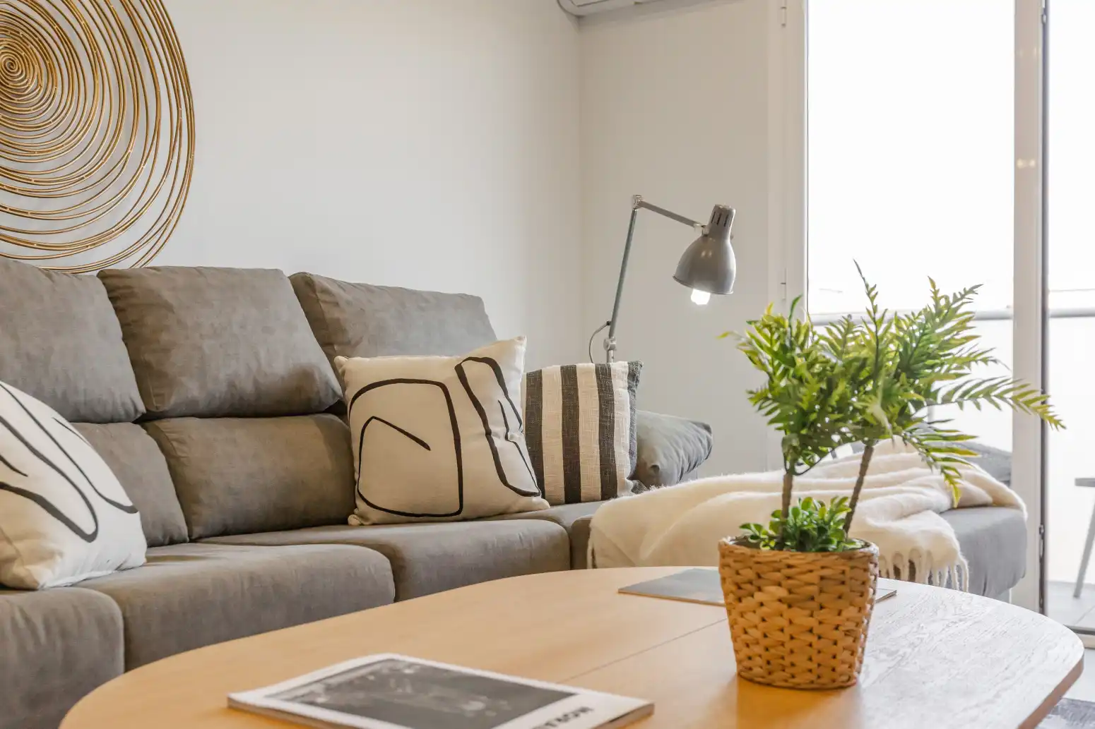 Wohnzimmer von Wohnung zum Verkauf in  Pamplona / Iruña mit Klimaanlage, Heizung und Parkett