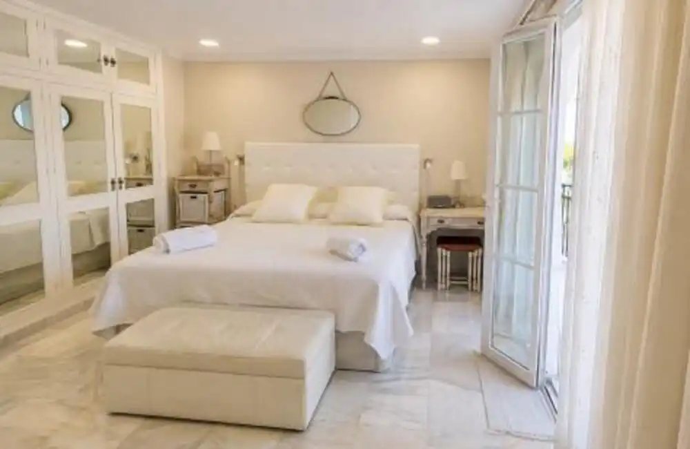 Bedroom of Houses for rent in Nueva Andalucía