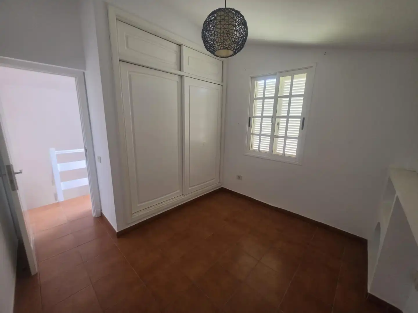 Dormitori de Casa o xalet en venda en La Oliva amb Jardí privat