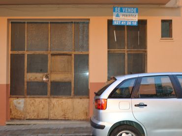 Local comercial en venda a Miralvalle - Av. Virgen del Puerto - La Data