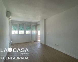 Flat for sale in Fuenlabrada  with Air Conditioner and Terrace