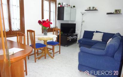 Single-family semi-detached for sale in Bagatza - San Vicente