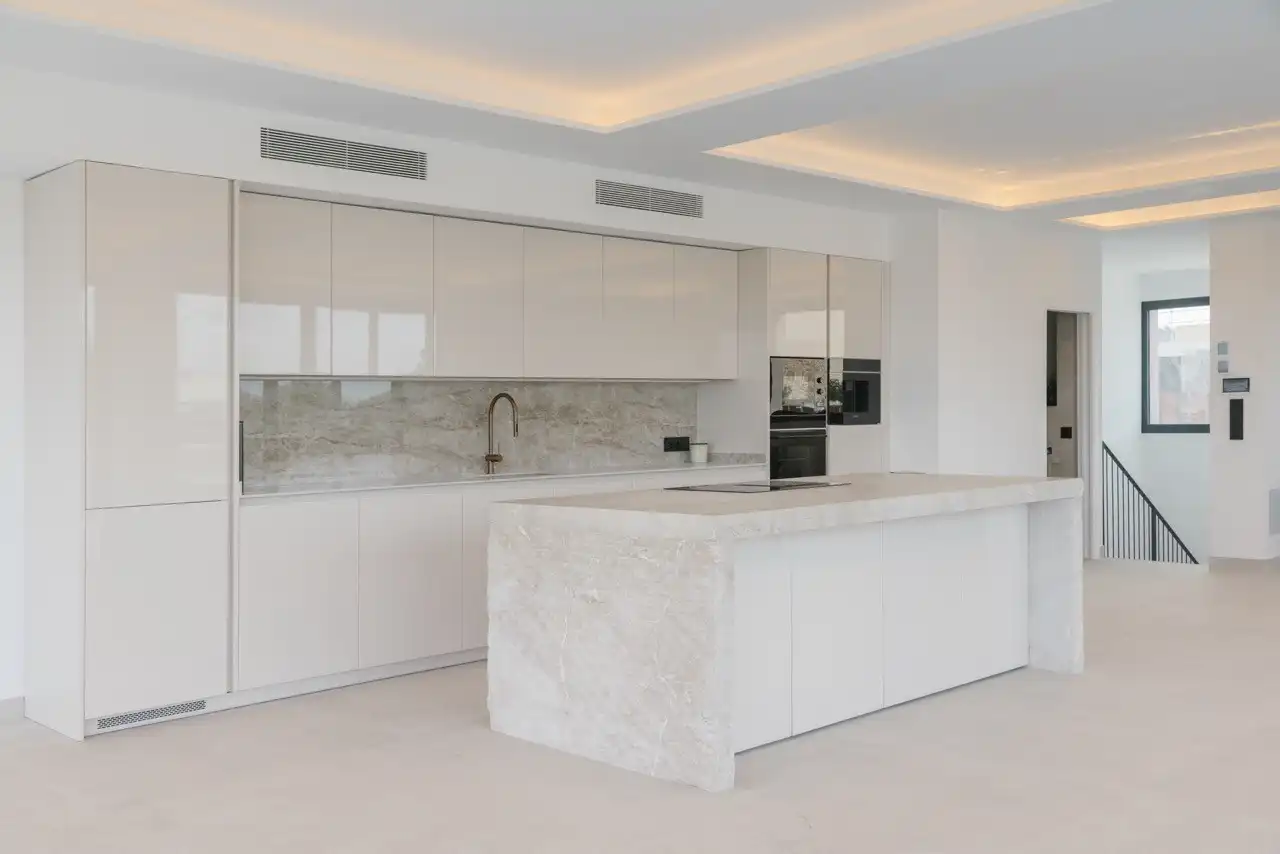 Cuina de Casa o xalet en venda en  Palma de Mallorca amb Aire condicionat, Jardí privat i Terrassa