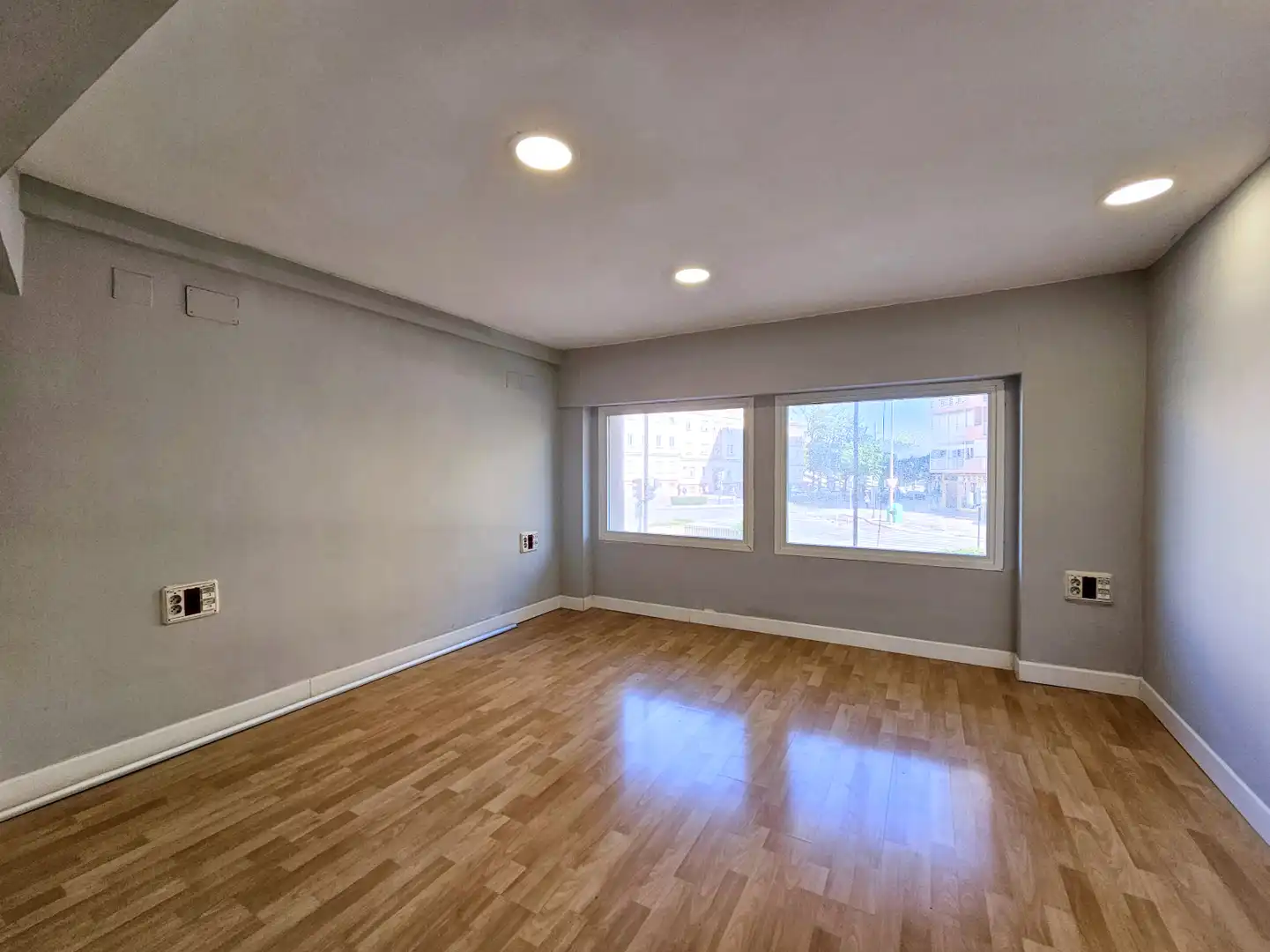 Office for sale in San Ginés