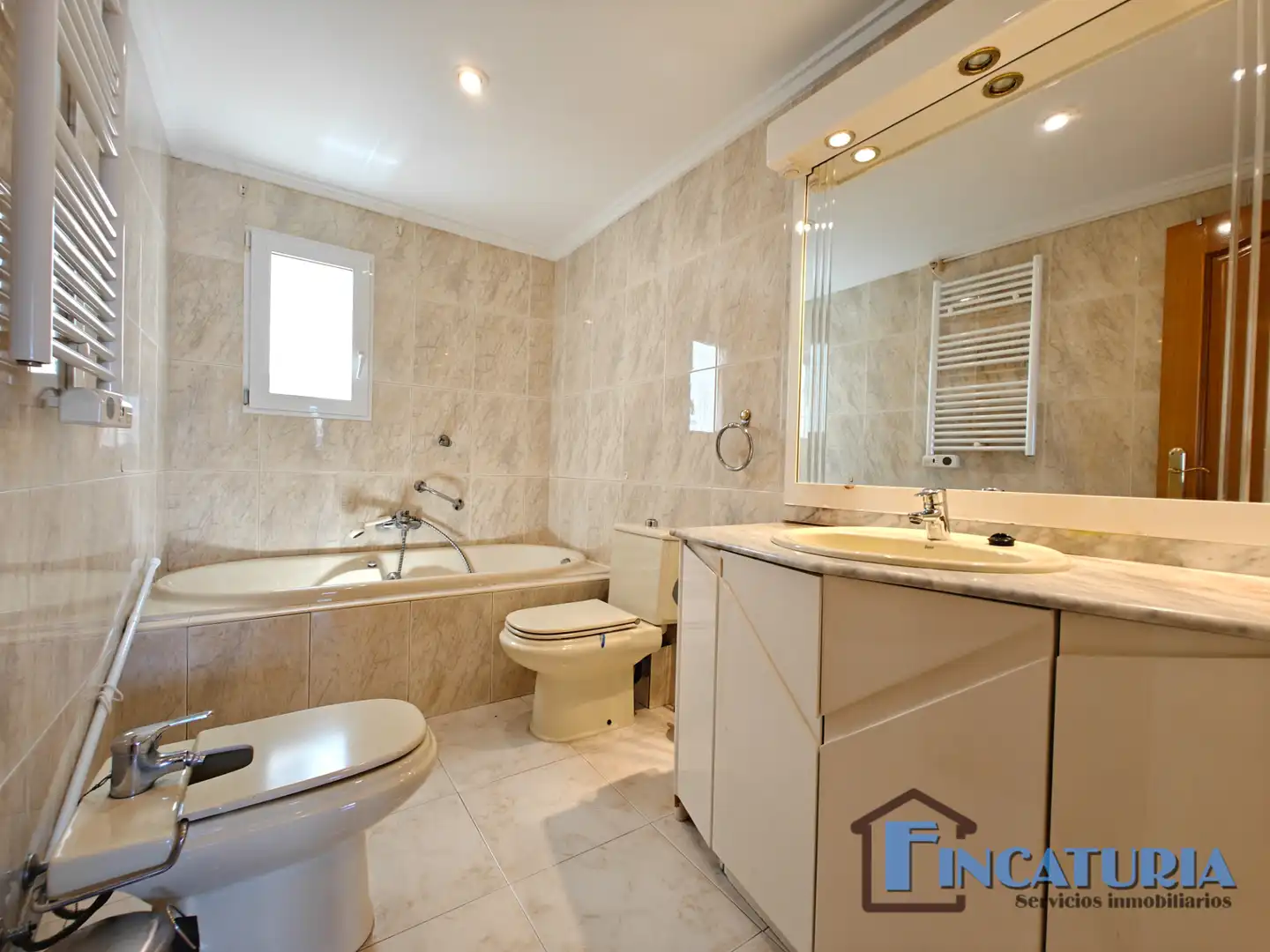 Baño de Piso en venta en Valencia con Aire acondicionado, Parquet y Balcón