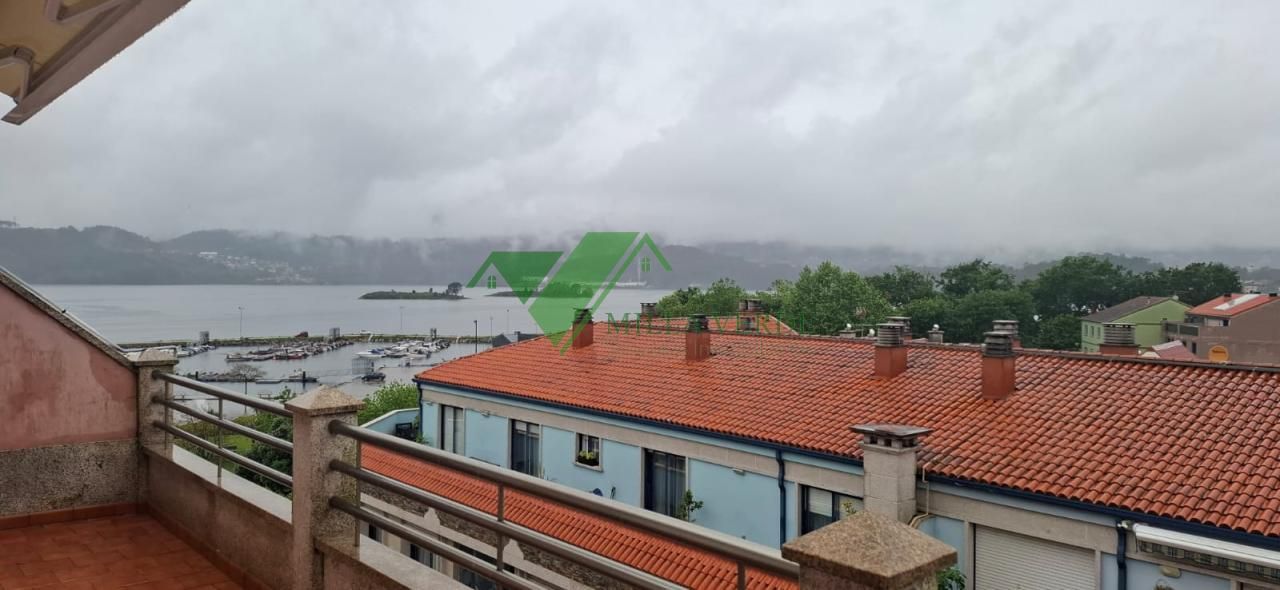Exterior view of Duplex to rent in Soutomaior  with Heating, Parquet flooring and Terrace
