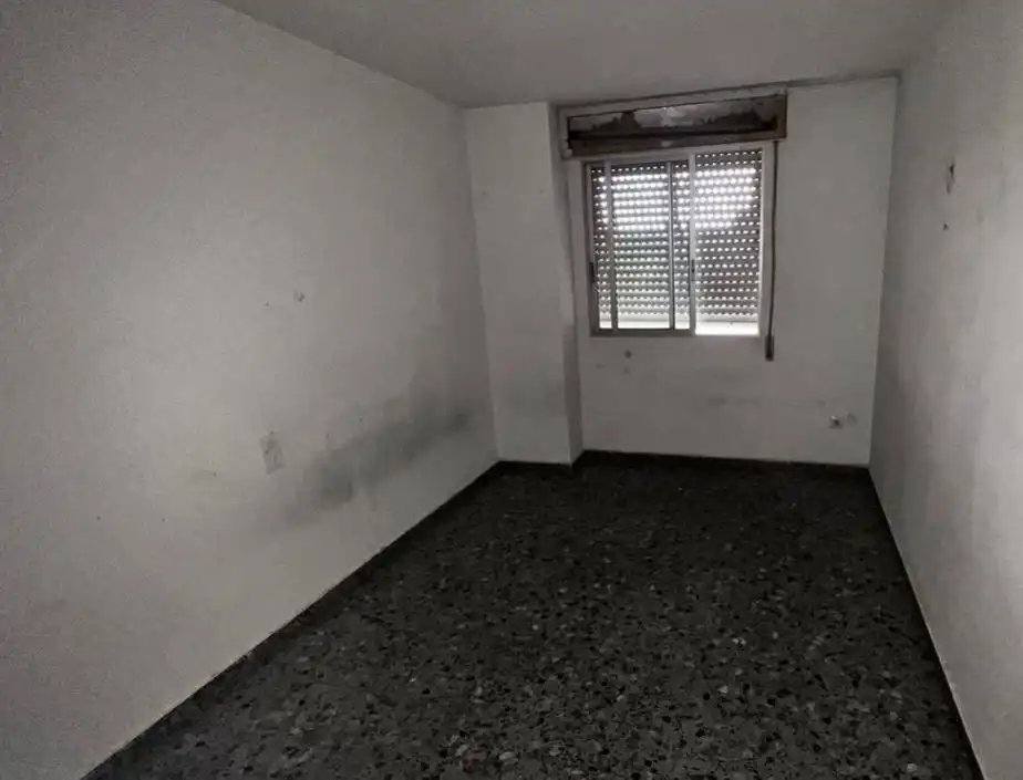 Schlafzimmer von Wohnung zum Verkauf in Villarrobledo mit Balkon