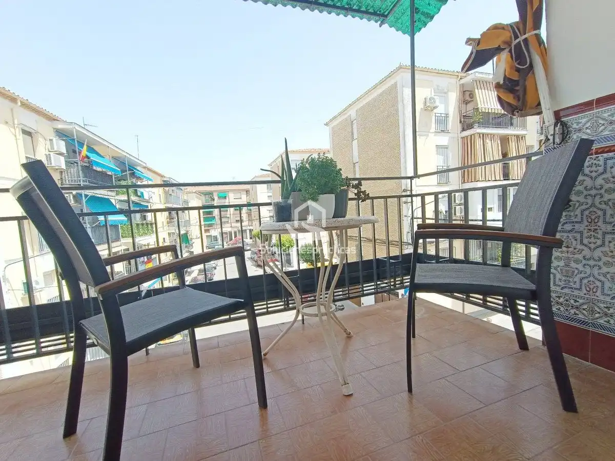 Terrasse von Wohnung zur Miete in Martos mit Klimaanlage, Heizung und Terrasse