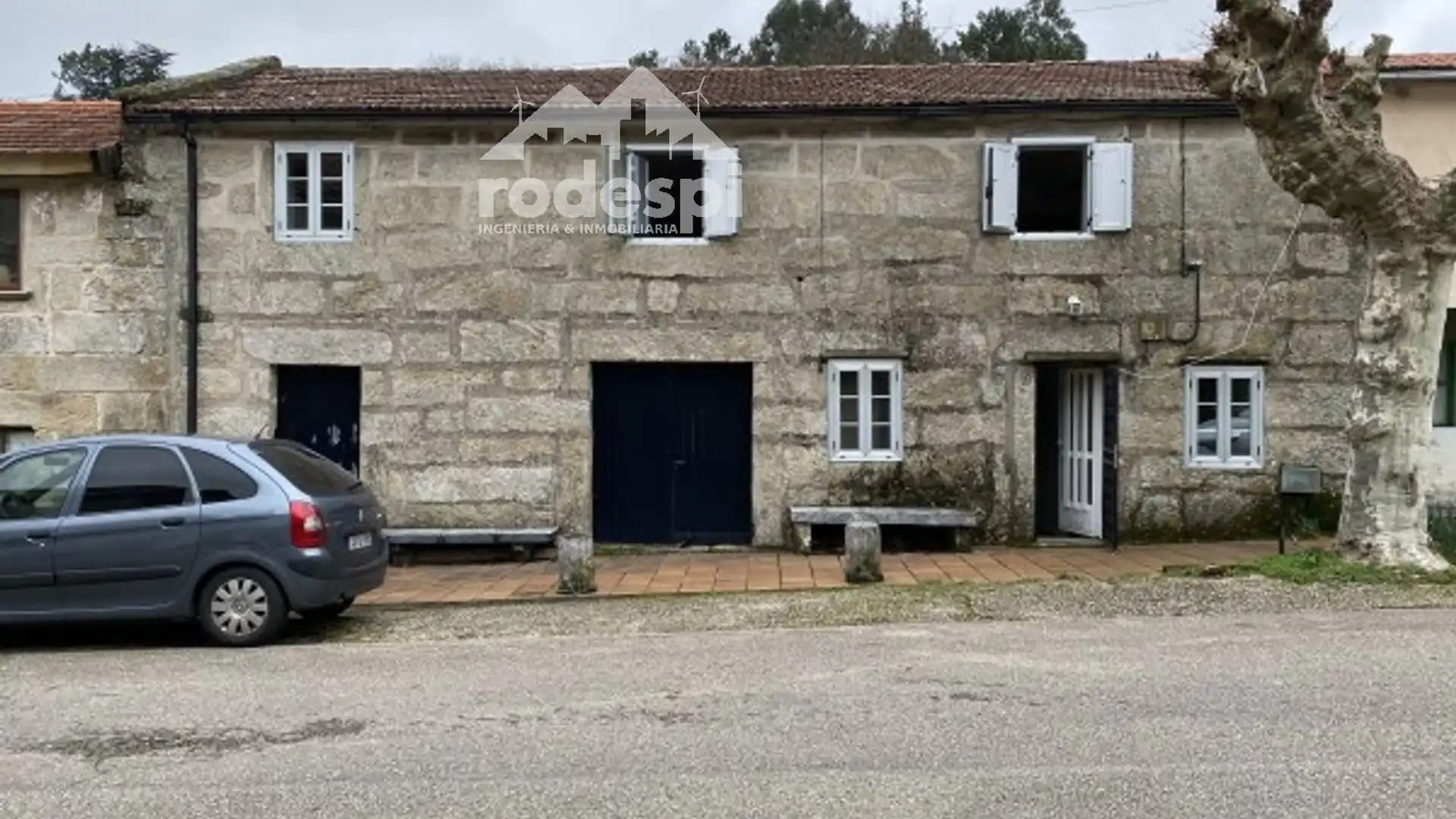 Vista exterior de Casa adosada en venda en Covelo amb Traster