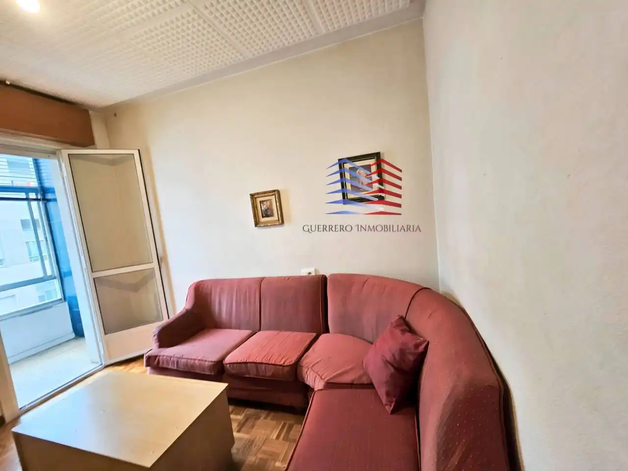 Sala d'estar de Pis de lloguer en Ourense Capital  amb Calefacció, Moblat i Balcó