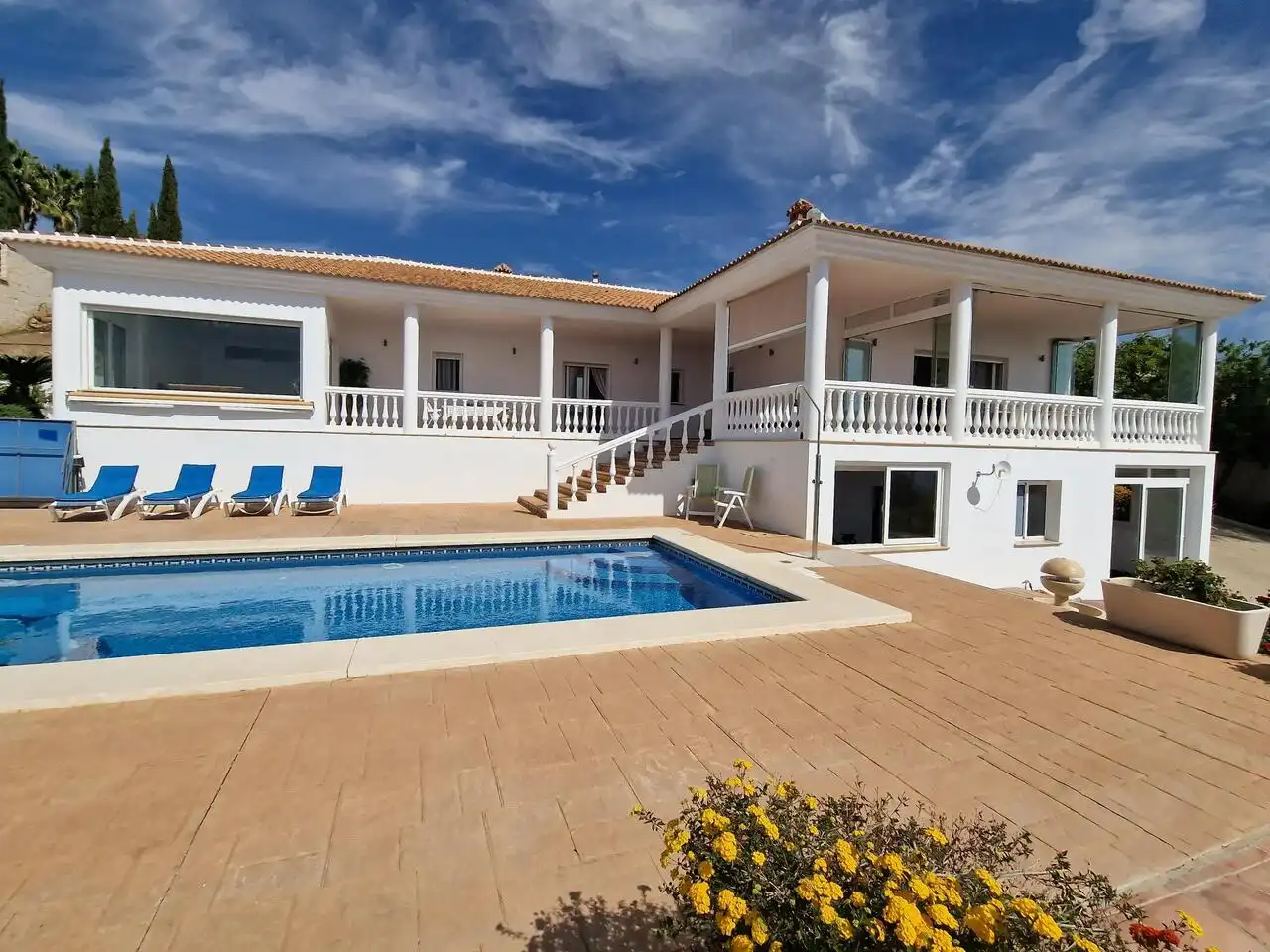 Vista exterior de Casa o chalet en venta en Periana con Aire acondicionado, Terraza y Piscina