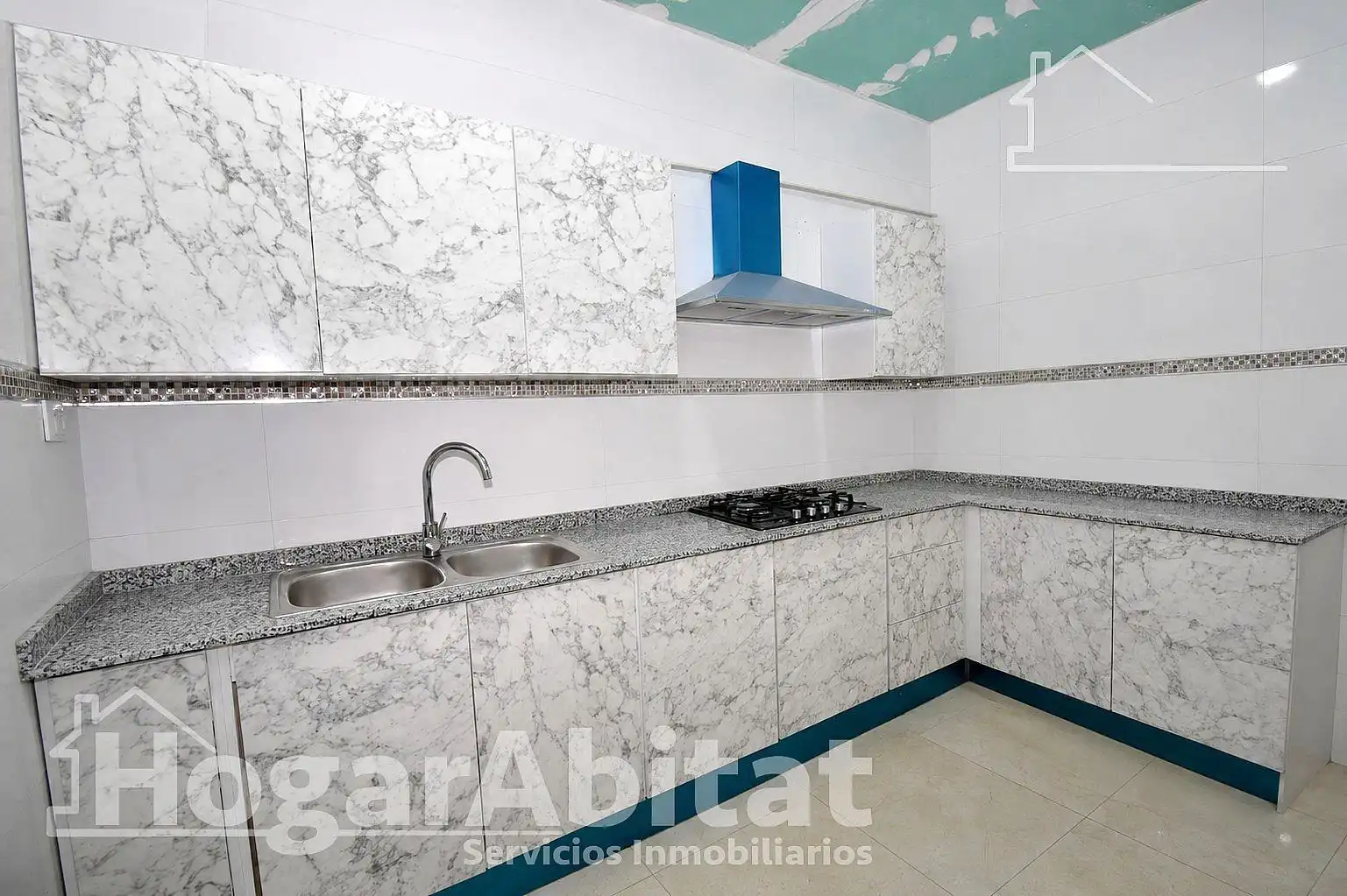 Kitchen of Houses for sale in Alzira  with Terrace and Balcony