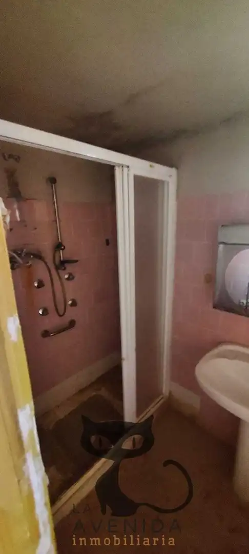 Badezimmer von Haus oder Chalet zum Verkauf in Benetússer mit Privatgarten und Terrasse