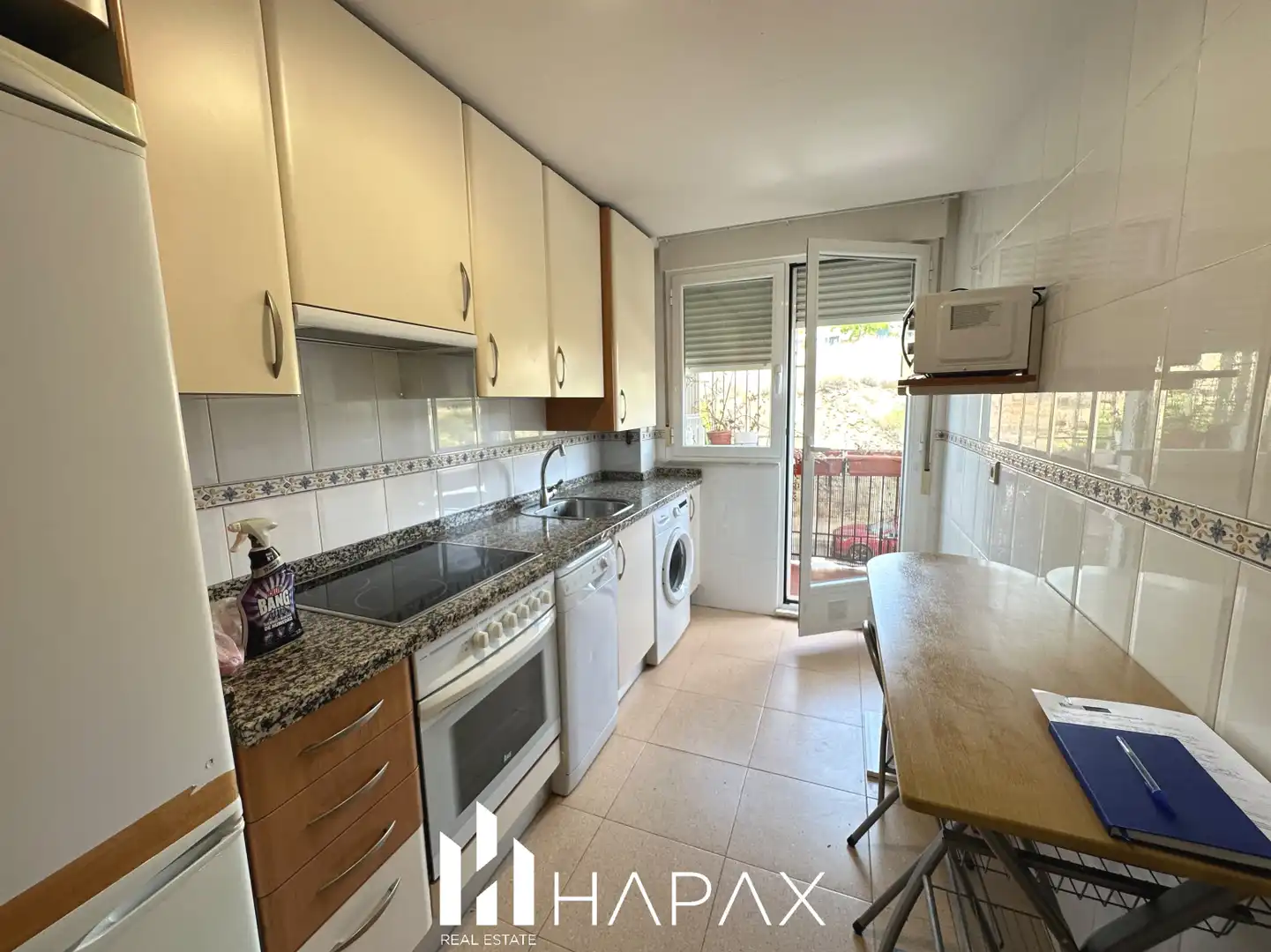 Küche von Wohnung zum Verkauf in Salamanca mit Heizung, Privatgarten und Möbliert