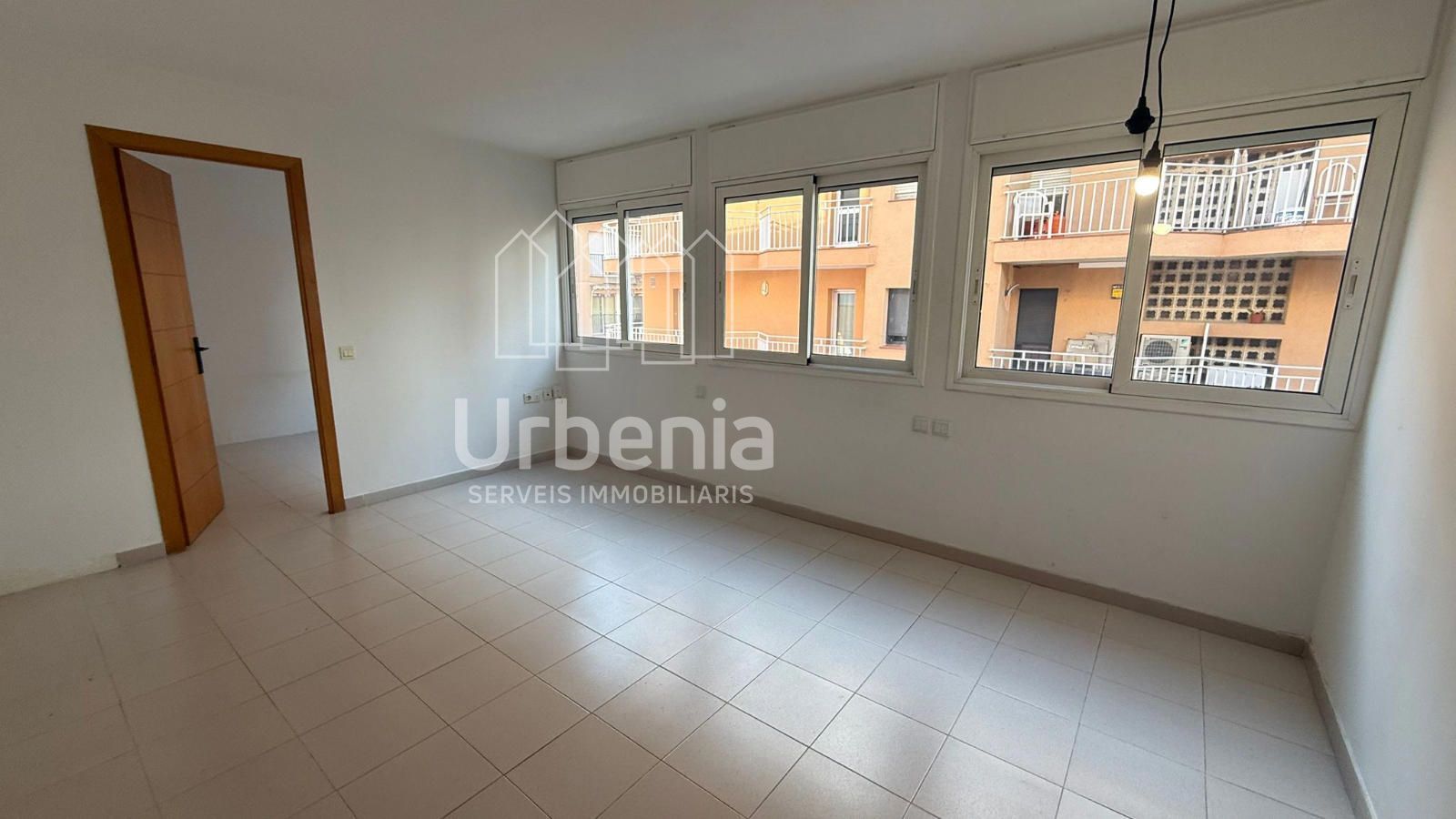 Dormitori de Apartament en venda en Mataró amb Calefacció i Traster