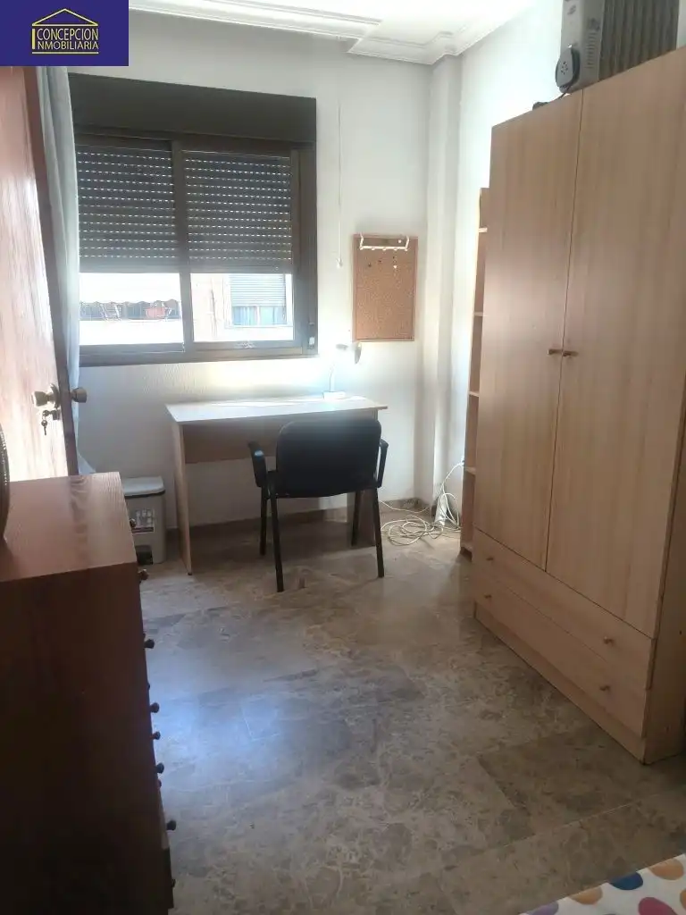 Bedroom of Flat for rent in Córdoba  with Air Conditioner, Heating and Furnished