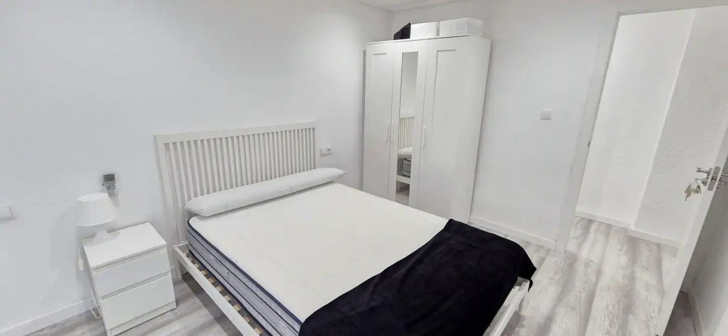 Schlafzimmer von Wohnung zum Verkauf in Elche / Elx mit Möbliert