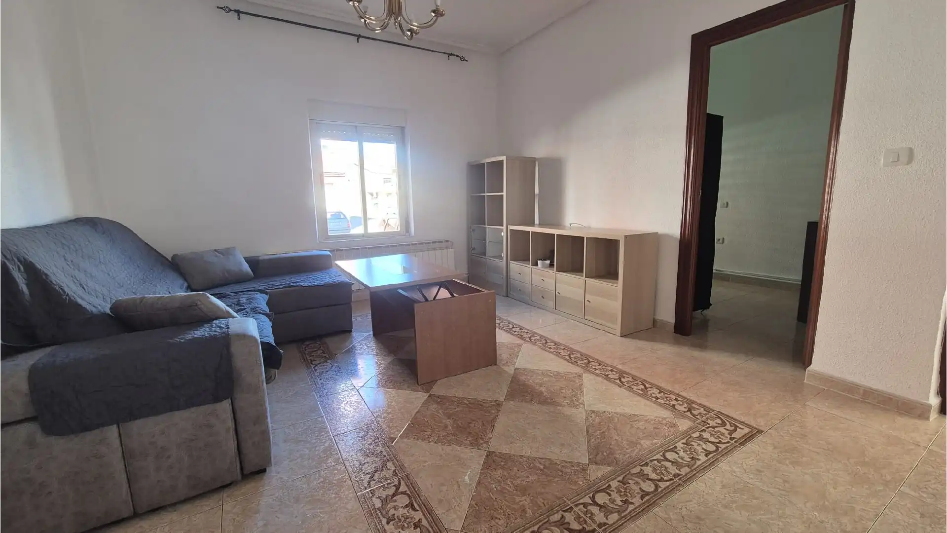 Sala de estar de Piso en venta en Venta de Baños con Calefacción y Amueblado