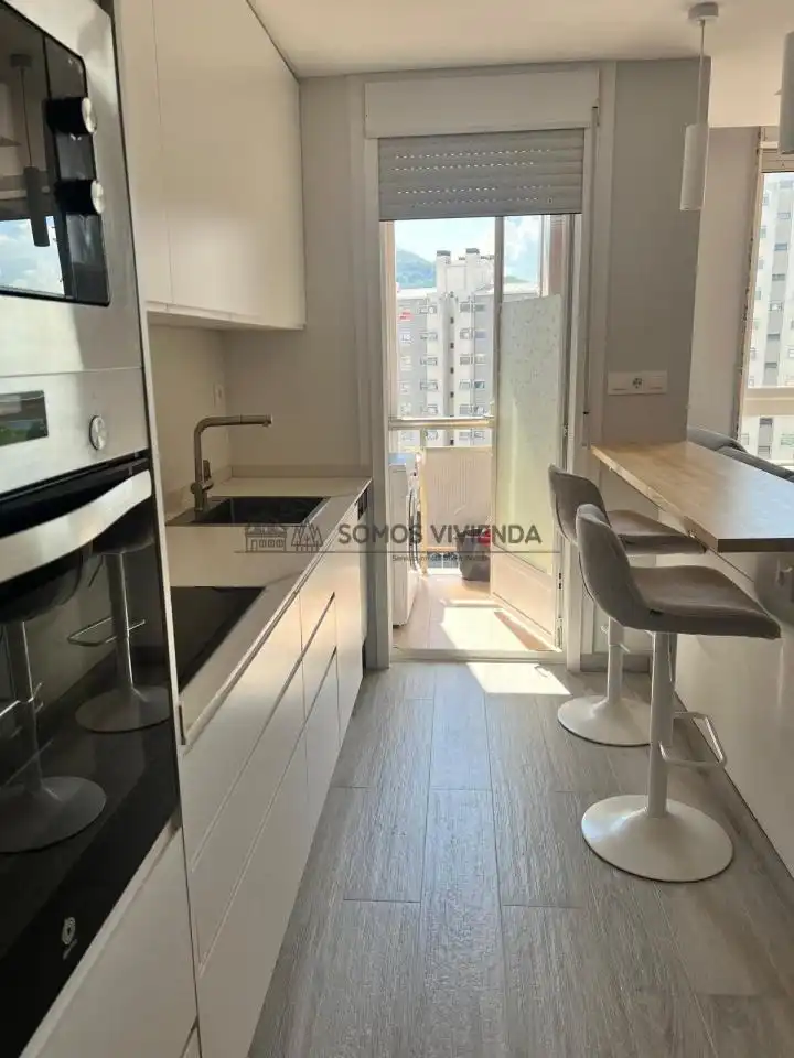 Cuina de Apartament en venda en Ourense Capital  amb Calefacció