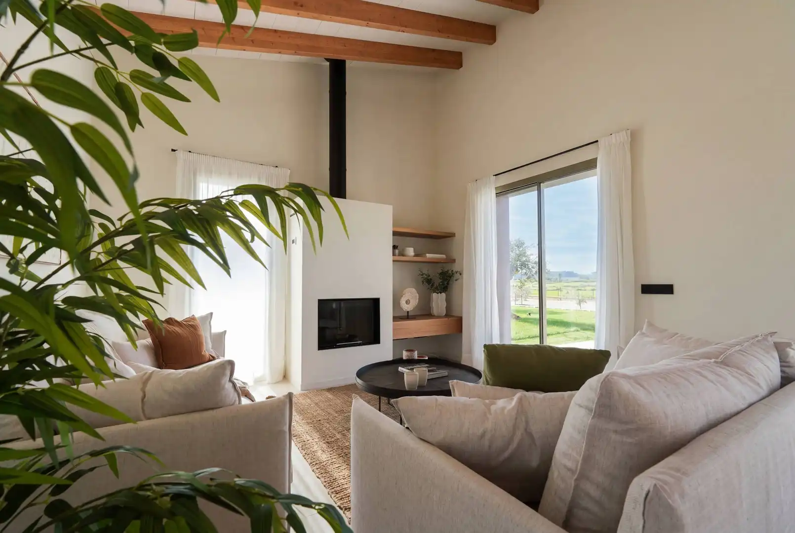 Sala d'estar de Finca rústica en venda en Sineu amb Aire condicionat, Calefacció i Terrassa