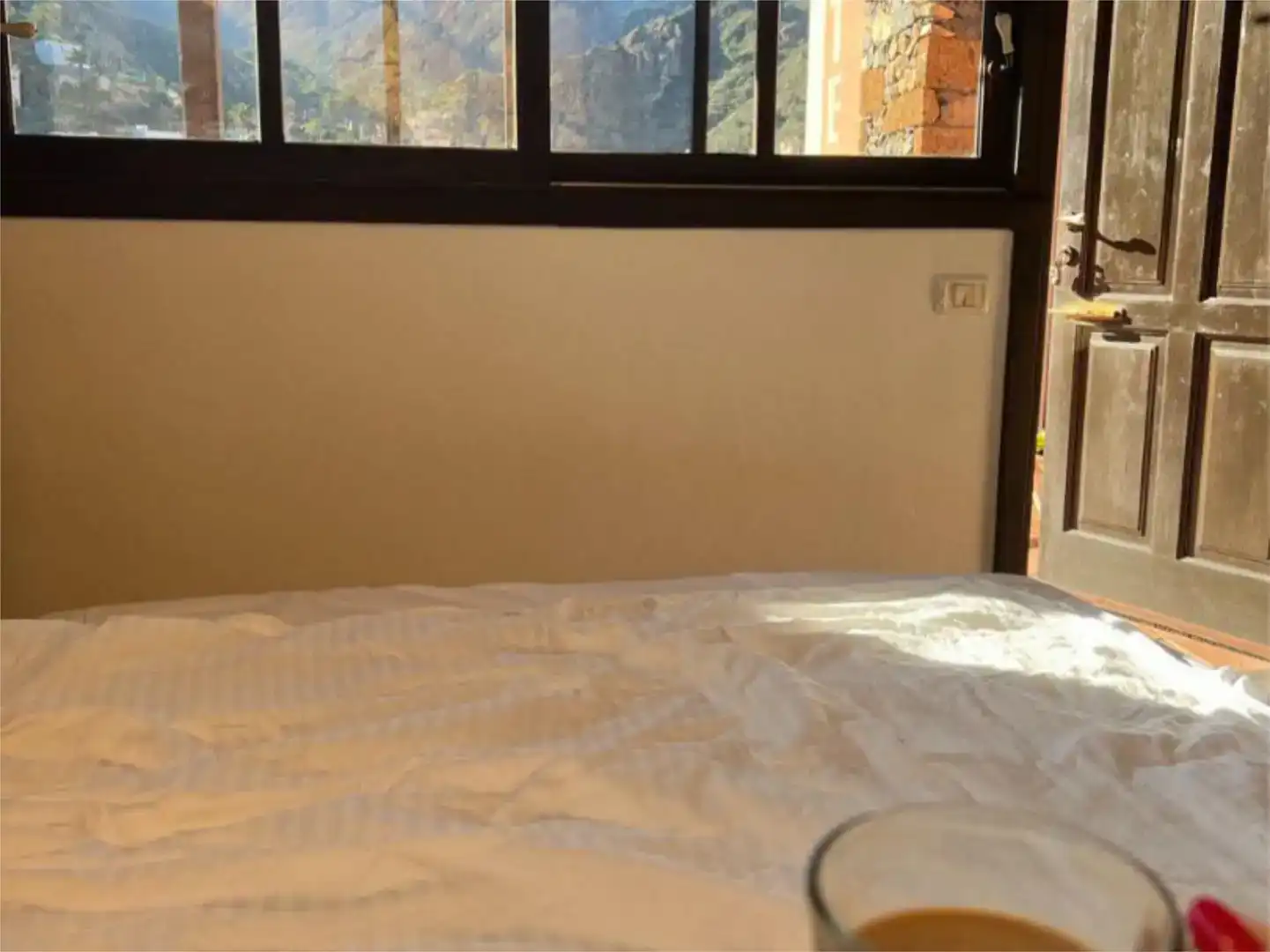 Habitación de Local en venta en Vallehermoso con Amueblado