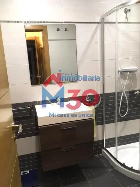 Bany de Apartament en venda en Miranda de Ebro amb Calefacció, Traster i Moblat
