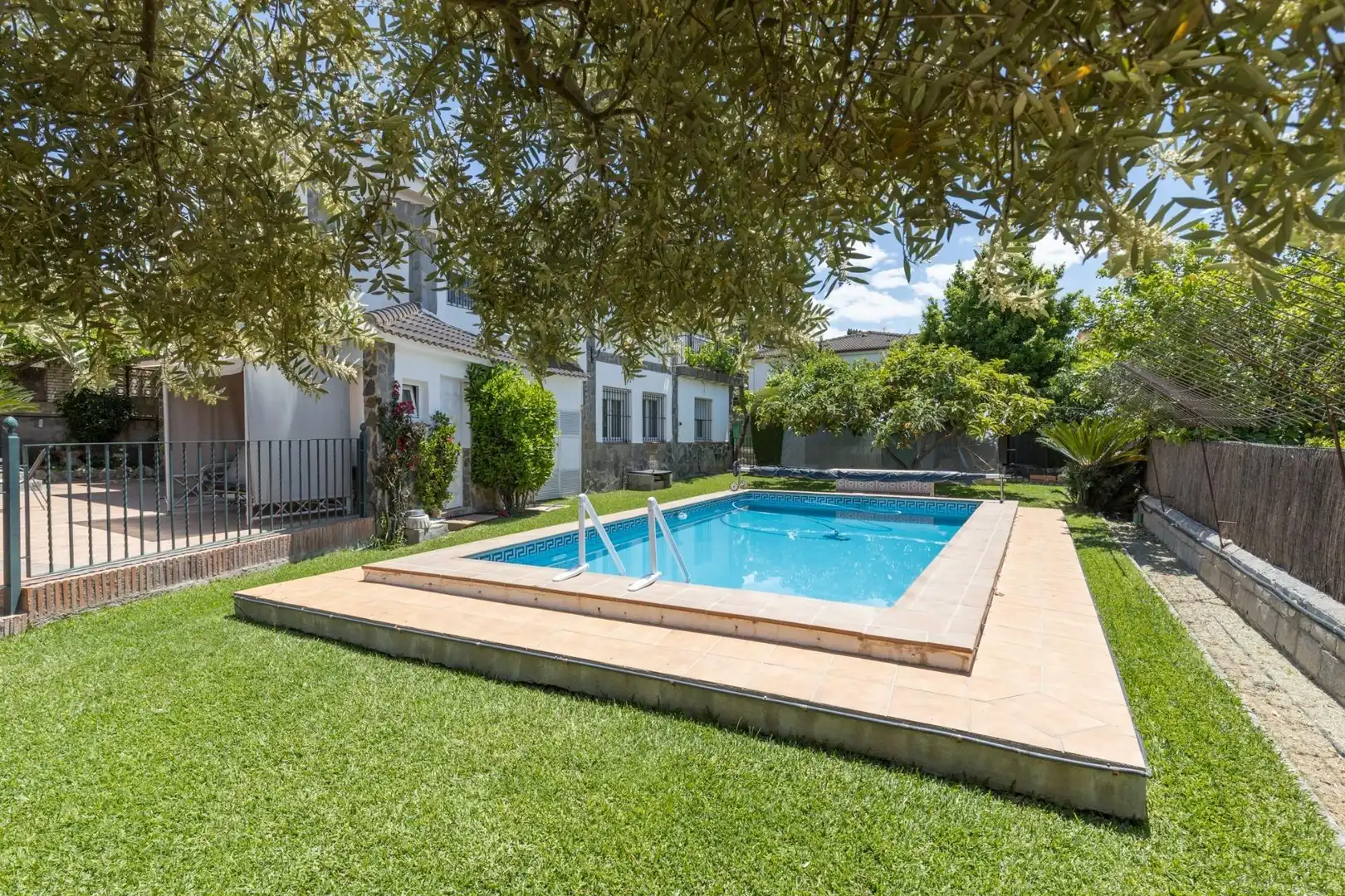 Casa o chalet en venta en Calle Calle Borgoña, Villa de Otura