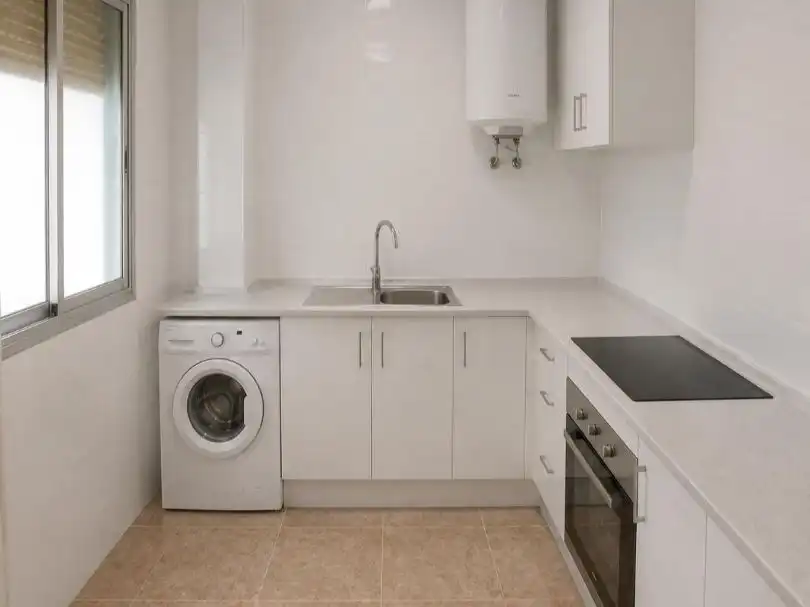 Cocina de Piso de alquiler en Ciudad Real con Aire acondicionado, Terraza y Horno