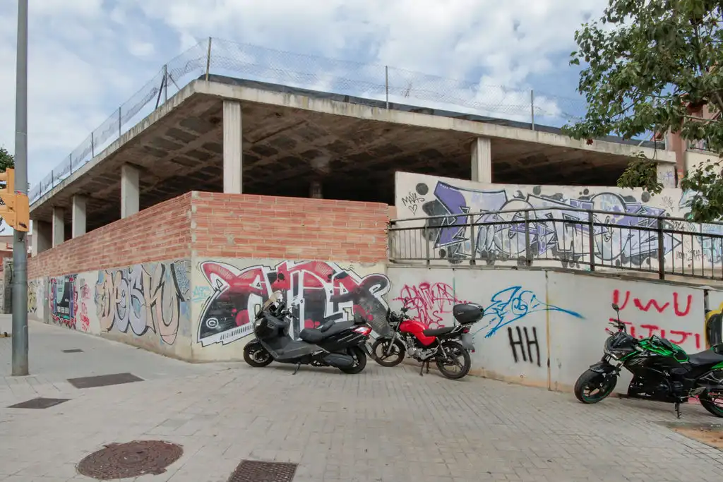 Parking of Buildings for sale in Sabadell