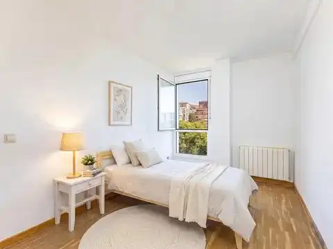 Flat with lift for sale in Carrer d'Ogassa, imagen 33