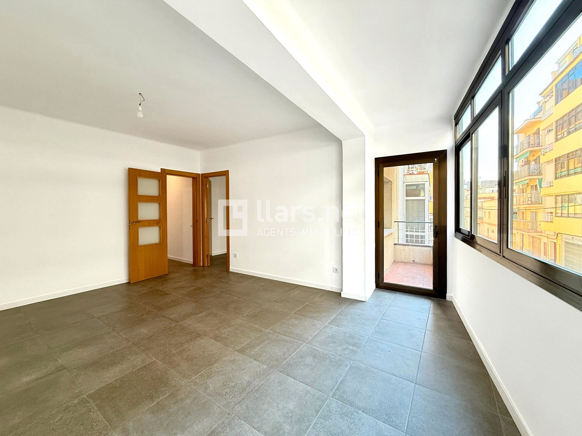 Flat to rent in Vilanova i la Geltrú  with Balcony
