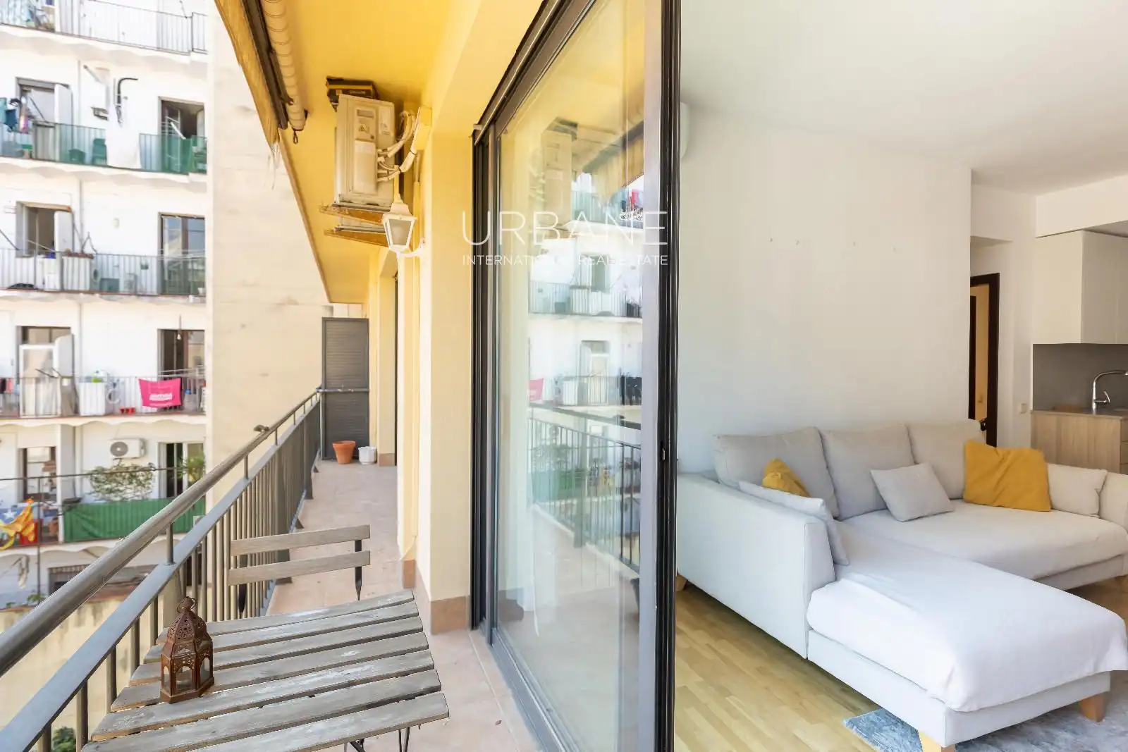 Balcony of Flat for rent in Barcelona  with Air Conditioner, Terrace and Furnished