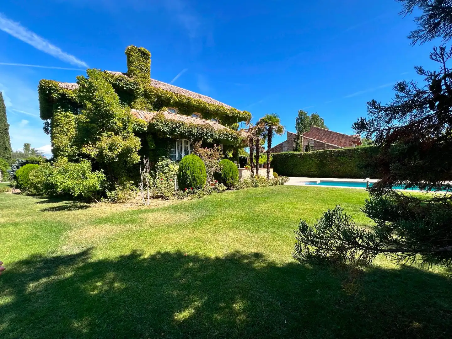 Jardí de Casa o xalet en venda en Villanueva de la Cañada amb Aire condicionat, Calefacció i Terrassa