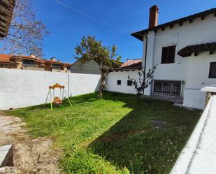 Jardí de Casa adosada de lloguer en Llanes